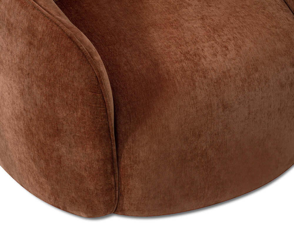 moderni klasika, interjero dizainas, klasika, elegancija, interjeras, fotelis polta, liang eimil, elegant home